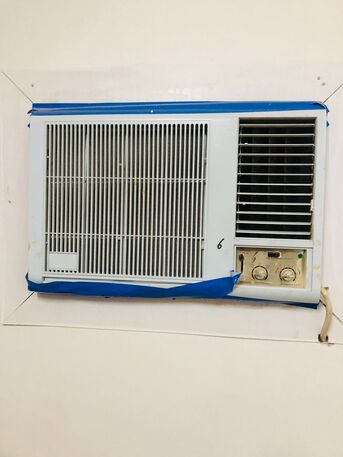 Window A/C – Excellent Condition.