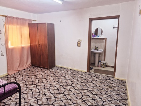 SAR 600 / Month | Room Sharing (2 Bedspaces) | Near Market, Transport & Restaurants
