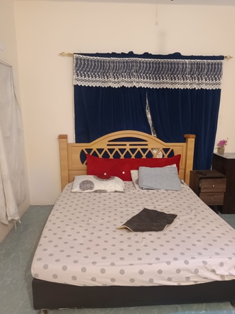 SAR 600 | Household Items for Sale | AC, Washing Machine & Furniture | Urgent