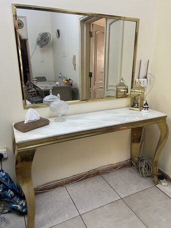 SAR 24000, Flat With Household Items