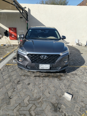 Hyundai Santa Fe 2019 – Automatic | 120,000 KM | For Sale | SAR 73,000