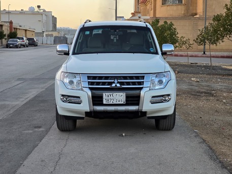 itsubishi Pajero GLS 2020 | 4×4 | Mid Option | Automatic | 87,000 KM | 1st Owner | For Sale | SAR 65,000