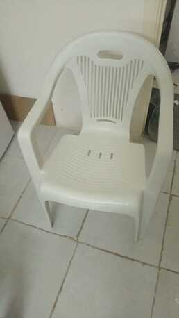 SAR 70, Household Items For Sale (Tea Pa, Round Table And Chair).
