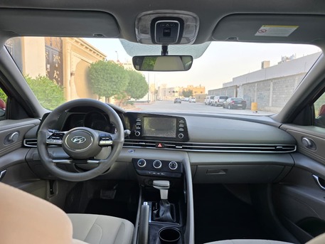 SAR 58000, Hyundai Elantra 2.0, 2024, Automatic, 18000 KM, 2023 Hyundai Elantra GLS Full Loaded With Sunroof For Urgent Sales (2nd Owner)