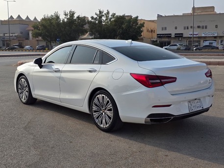 SAR 56000, HONGQI H5 35 TD Fully Loaded, 2024, Automatic, 49000 KM, With Sunroof For Sales