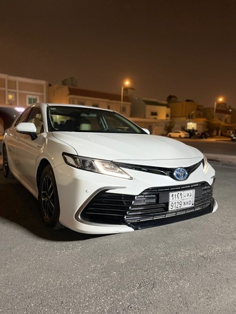 Toyota Camry LE Hybrid 2021 – Automatic | 15,000 KM | For Sale | SAR 85,000