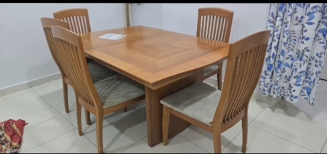 SAR 6,000 | Household Furniture & Appliances for Sale | Fridge, Washing Machine, Dining Table.