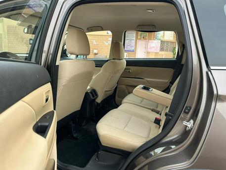 SAR 49,000 | Mitsubishi Outlander | 2020 Model | 4×4 | Automatic | Mid Option.