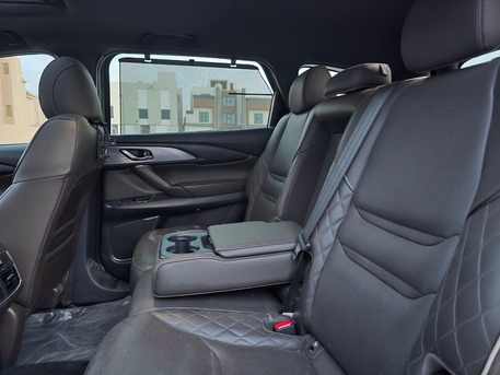 SAR 115,000 | Mazda CX-9 2022 | Full Options | AWD | Sunroof | Low Mileage | Urgent Sale.