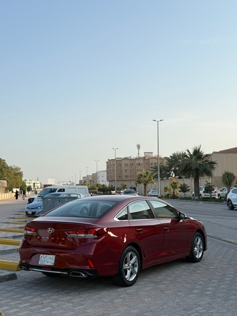 SAR 40,000 | Hyundai Sonata 2019 | Automatic | 2,019 KM