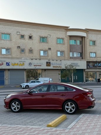 SAR 40,000 | Hyundai Sonata 2019 | Automatic | 2,019 KM