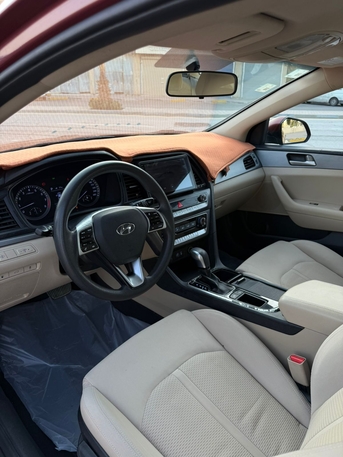 SAR 40,000 | Hyundai Sonata 2019 | Automatic | 2,019 KM