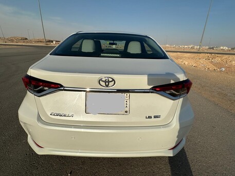 SAR 42,500 | 2021 Toyota Corolla XLE | Automatic | 175,000 KM | First Owner | Excellent Condition.