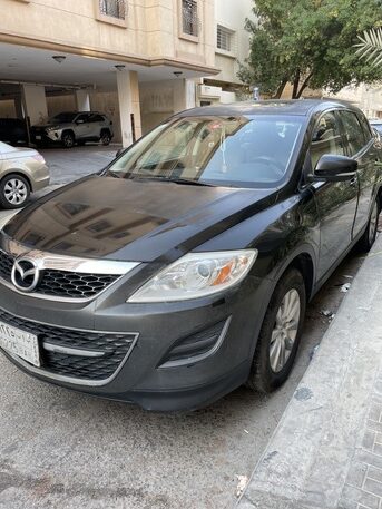 SAR 26,000 | Mazda CX-9 2010 | Spacious 7-Seater | Well Maintained Family Car.