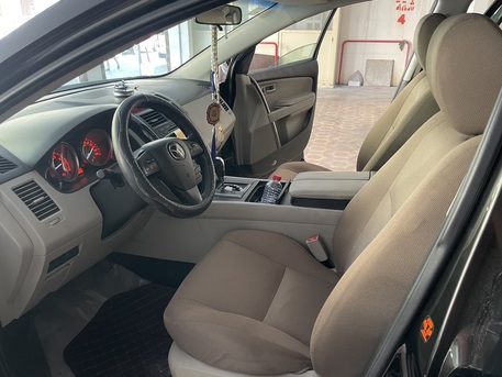 SAR 26,000 | Mazda CX-9 2010 | Spacious 7-Seater | Well Maintained Family Car.