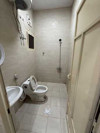 SAR 19,600 Annually | 2-Bedroom Apartment | Living Room, 2 Baths, Kitchen | First Floor