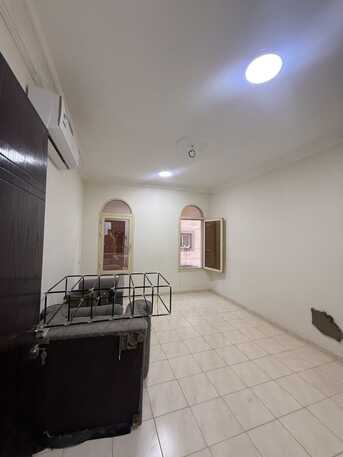 SAR 22,600 Annually | 3-Bedroom Corner Apartment | Living Room | 3 Baths | Parking Included
