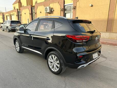 SAR 42000, Mg ZS, 2023, Automatic, 39000 KM, With Mid Option For Sales