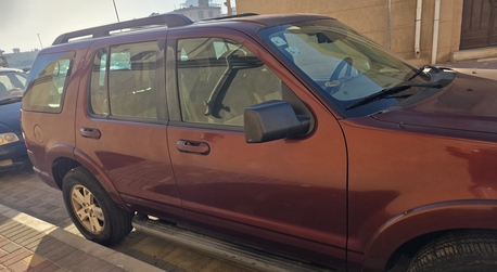 SAR 15,000 | Ford Explorer XLT 2009 | Automatic | 271,000 KM | 4×4 | Good Running Condition