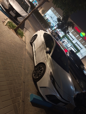 Urgent: Camry Le Hev With 10,000 Sar Cash