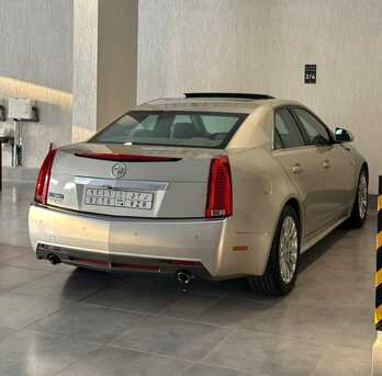 SAR 42,000 | Cadillac CTS 2013 | Auto | Only 90K KM | Fully Loaded