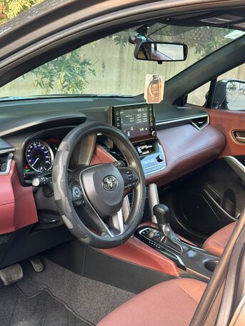 SAR 74,000 | Toyota Corolla Cross 2023 | Auto | 38K KM | Mid / Half Option