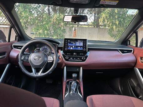 SAR 74,000 | Toyota Corolla Cross 2023 | Auto | 38K KM | Mid / Half Option