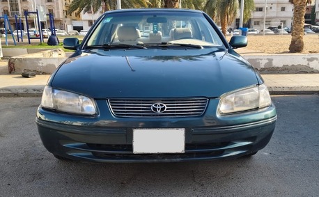 AR 13,800 | Toyota Camry 1999 | Manual | 350K KM | Reliable Daily Driver