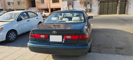 AR 13,800 | Toyota Camry 1999 | Manual | 350K KM | Reliable Daily Driver