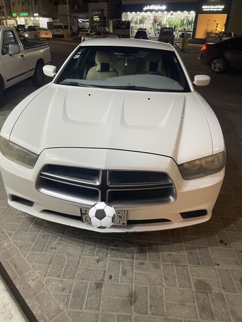 SAR 28,000 | Dodge Charger 2012 | Automatic | 325K KM | Owner Selling