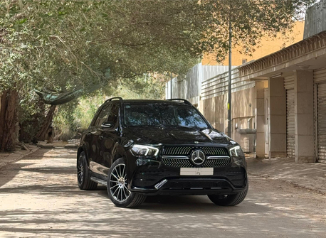 Mercedes-Benz 450, 2022, Automatic, 92000 KM, Mercedes Benz GLE450 – AMG KIT – Black Edition –