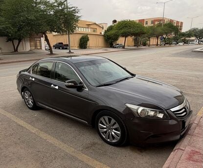 SAR 28,000 | Honda Accord 2012 | Automatic | 286,500 KM | Full Option | For Sale