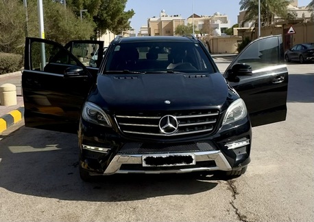 SAR 44,000 | Mercedes-Benz ML350 2013 | Automatic | 199,445 KM | Reliable Family Car