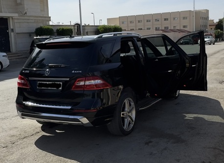 SAR 44,000 | Mercedes-Benz ML350 2013 | Automatic | 199,445 KM | Reliable Family Car