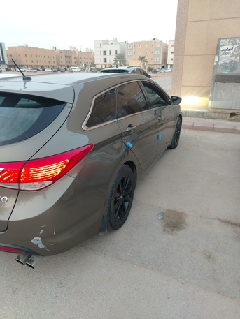 SAR 27,000 | Hyundai i40 2012 | Automatic | 175,651 KM | Limited Use | Excellent Condition