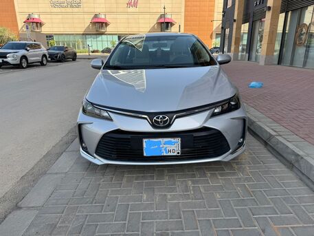 AR 65,000 | Toyota Corolla XLi Executive 2021 | Automatic | 16,200 KM | Very Low Mileage