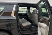 SAR 145,000 | Chevrolet Suburban 2023 | Automatic | 120,000 KM | Special Deal
