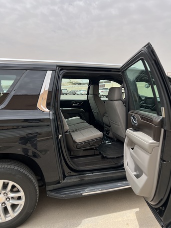 SAR 145,000 | Chevrolet Suburban 2023 | Automatic | 120,000 KM | Special Deal