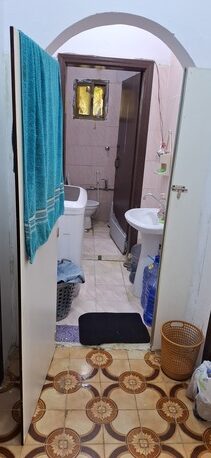 SAR 800/month, Bed Space And Room Mate In A Family Flat.