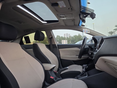 SAR 34,500 | Hyundai Accent 2021 | Automatic | 311,000 KM | Full Option