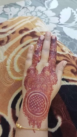 Mehendi Artist Available for All Occasions