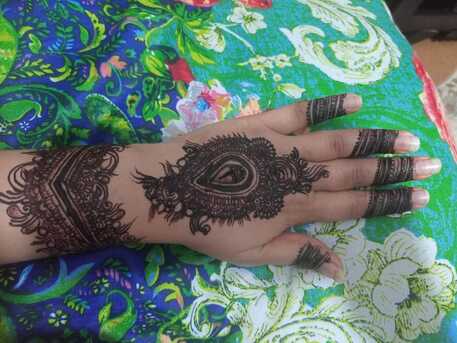 Mehendi Artist Available for All Occasions