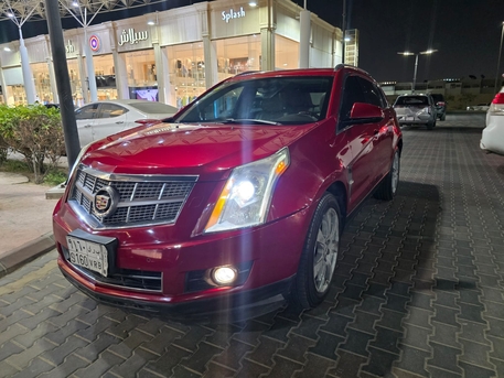 SAR 25,000 | Cadillac SRX 2010 | Automatic | 155,000 KM | Original Body | Negotiable