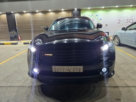 SAR 26,000 | Infiniti FX 2010 | Automatic | 245,000 KM | Full Option | Negotiable