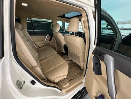 SAR 120,000 | Toyota Land Cruiser Prado TXL Full Option 2016 | Automatic | 190,000 KM | First Owner