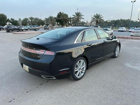 SAR 29,000 | Lincoln MKZ 3.7 AWD Full Option 2014 | Automatic | 250,000 KM | Panoramic Sunroof
