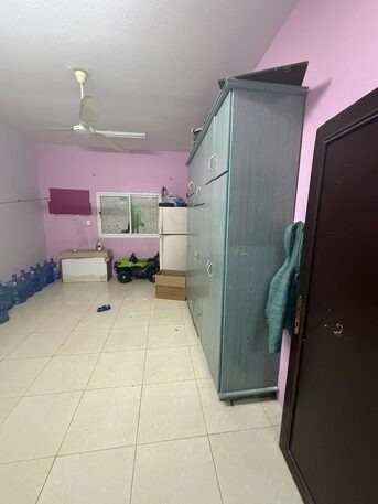 SAR 1,800/Month | Fully Furnished 3BHK Family Flat | 1 Bathroom