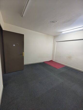 SAR 1,400/Month | 1 Bedroom Flat with Hall, Kitchen & Washroom | 3rd Floor (No Lift)