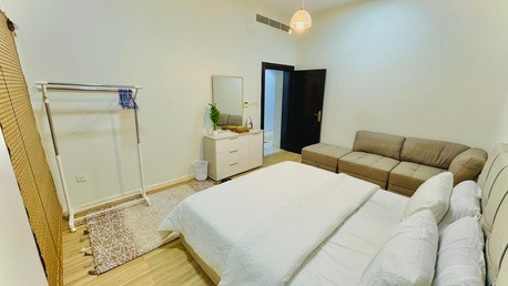 Furnished Studio Rooms & Apartments for Rent