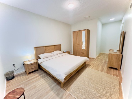 Furnished Studio Rooms & Apartments for Rent
